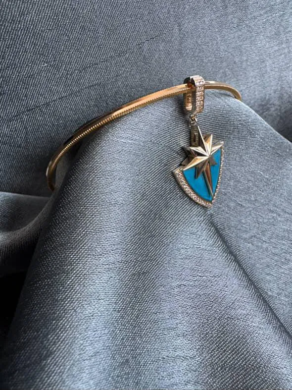 Gökyüzü Charm