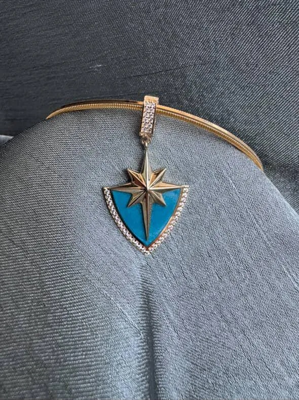 Gökyüzü Charm