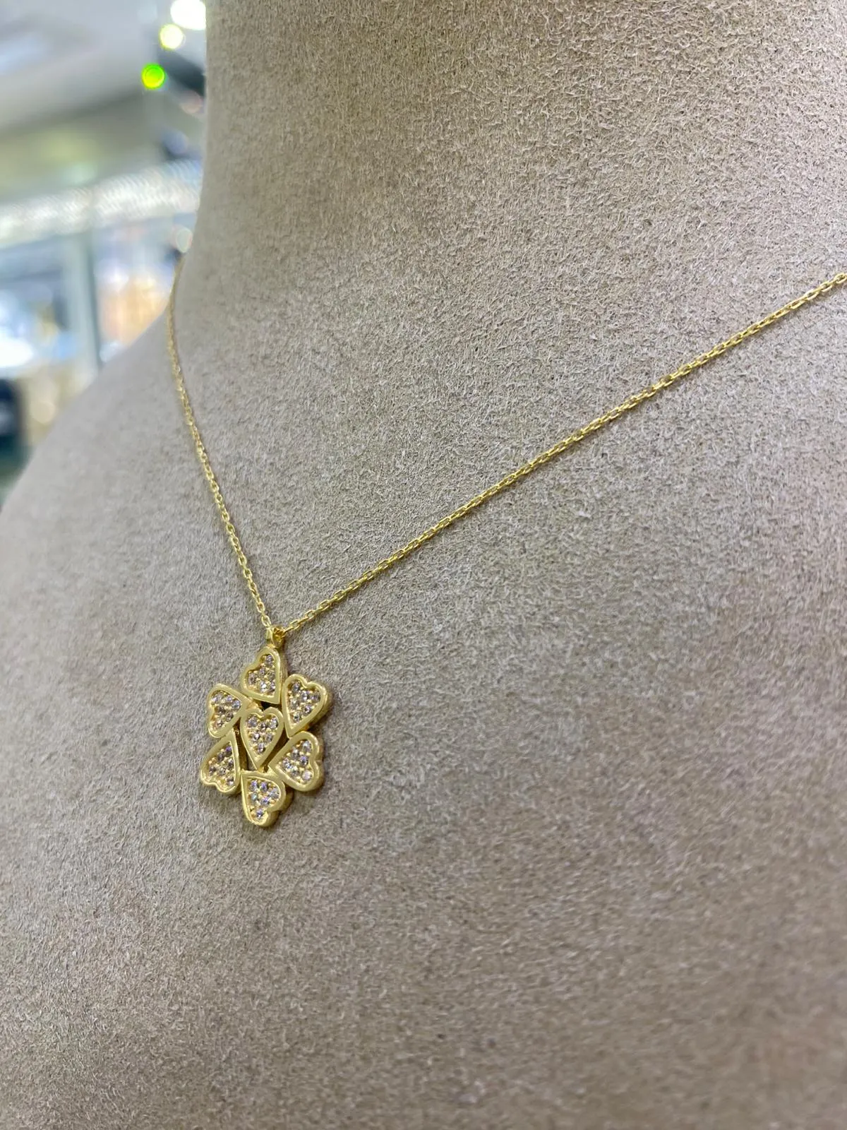 Heart Yonca Collection