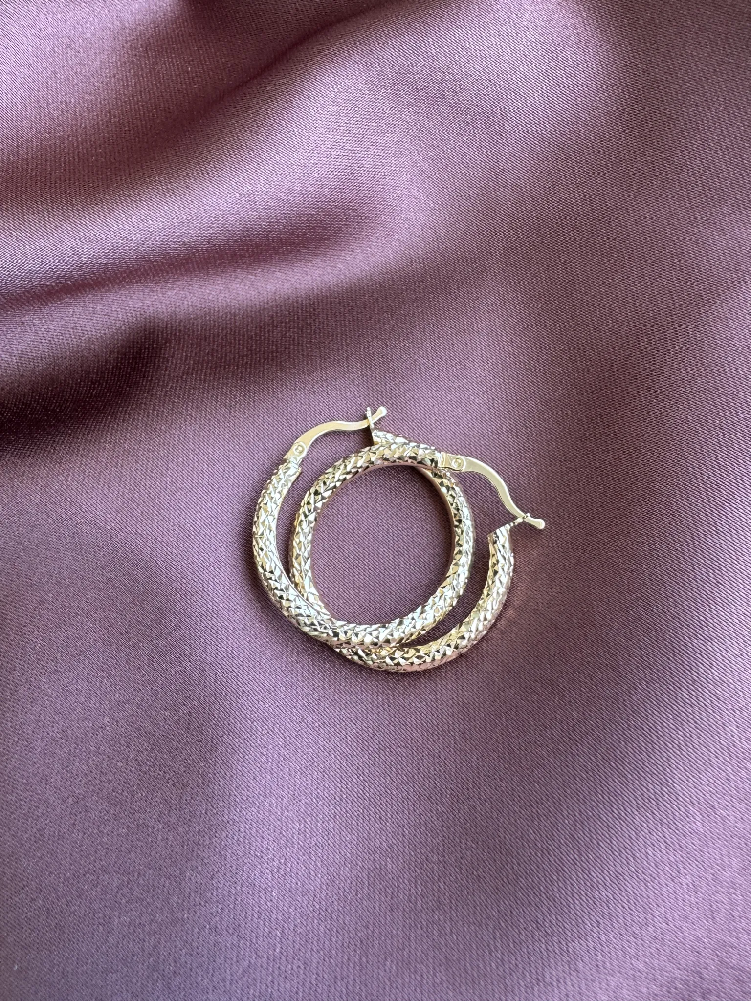 İşlemeli Halka Küpe 