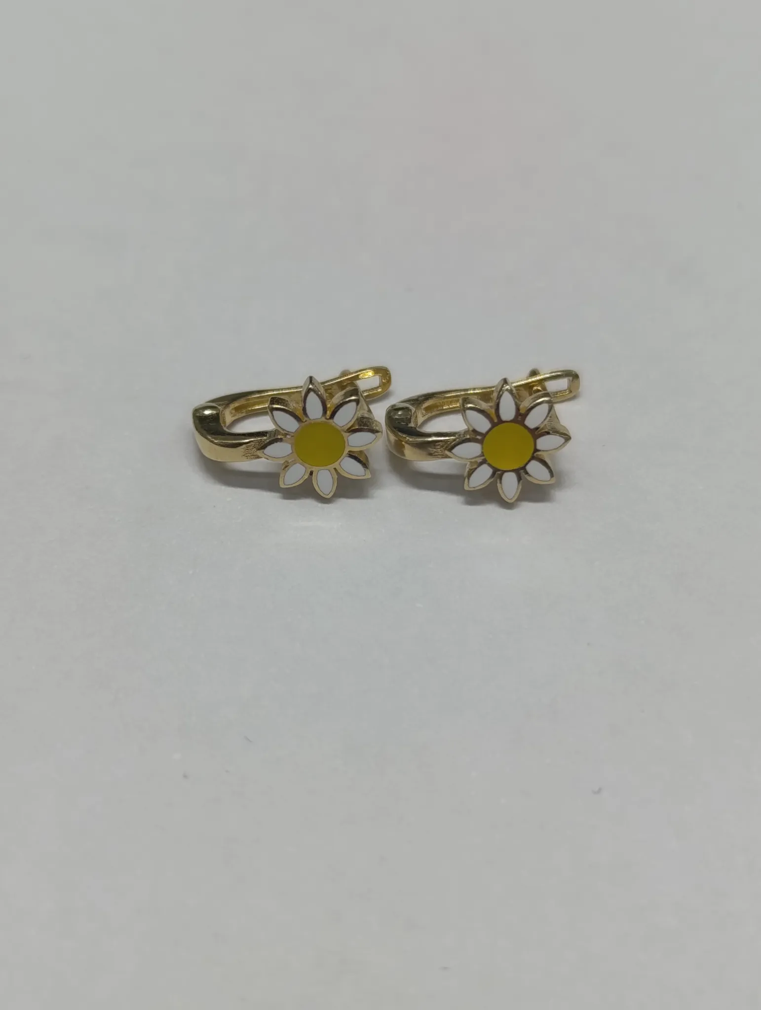 Papatya Çocuk küpesi 