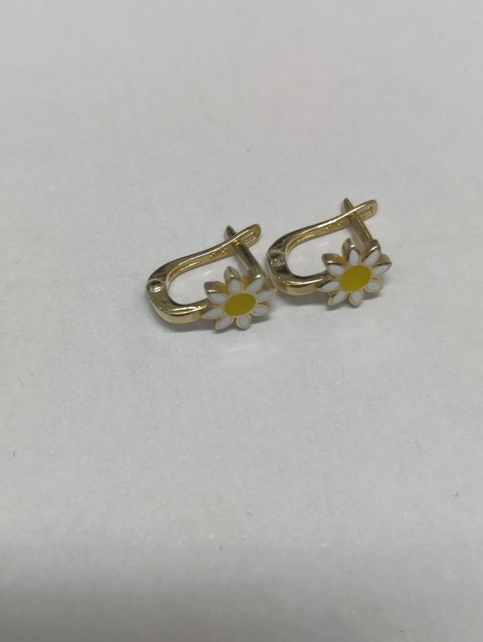 Papatya Çocuk küpesi 