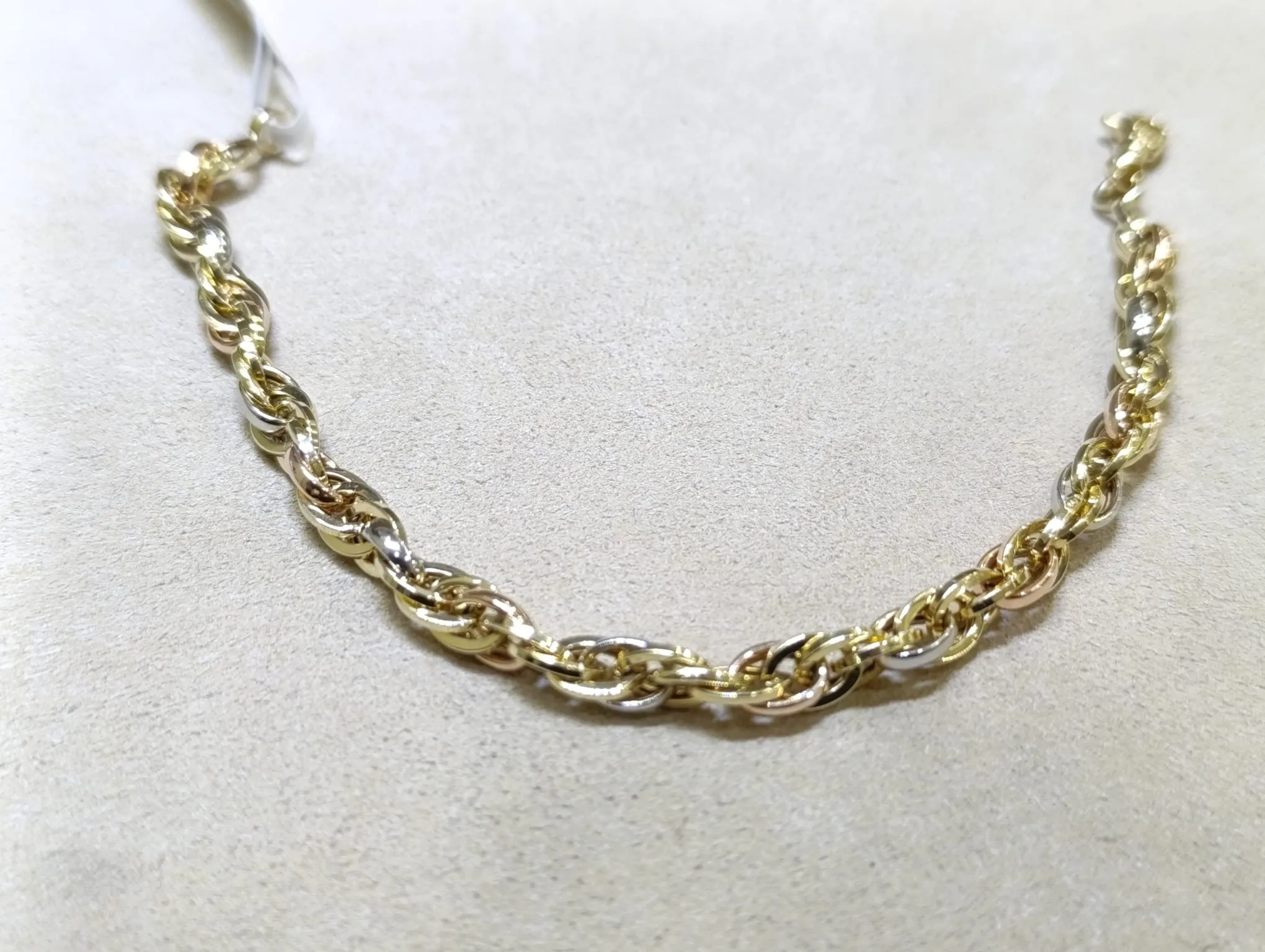 3 Renkli Hallow Bileklik