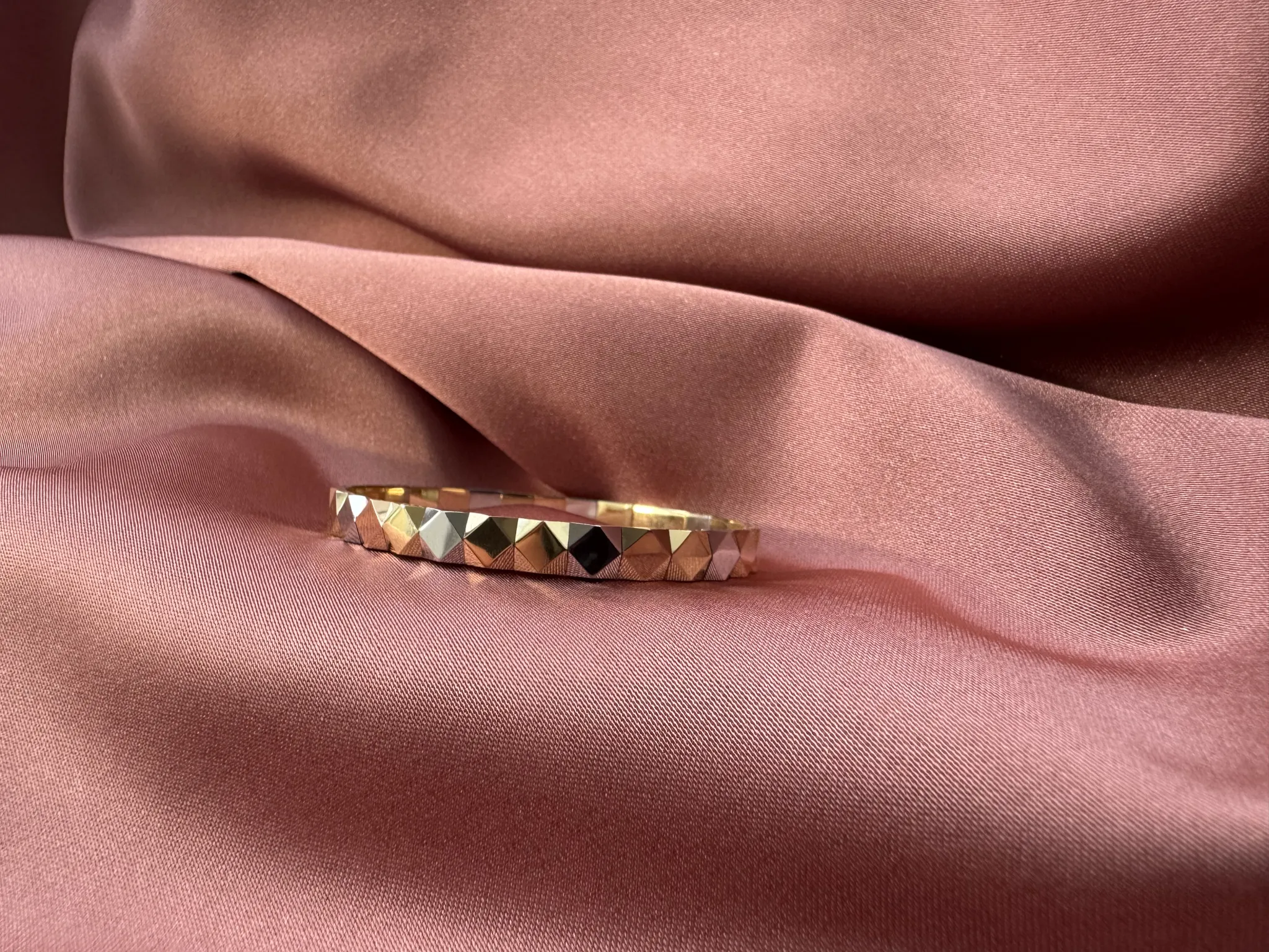 Üç Renk Grande Kelepçe 