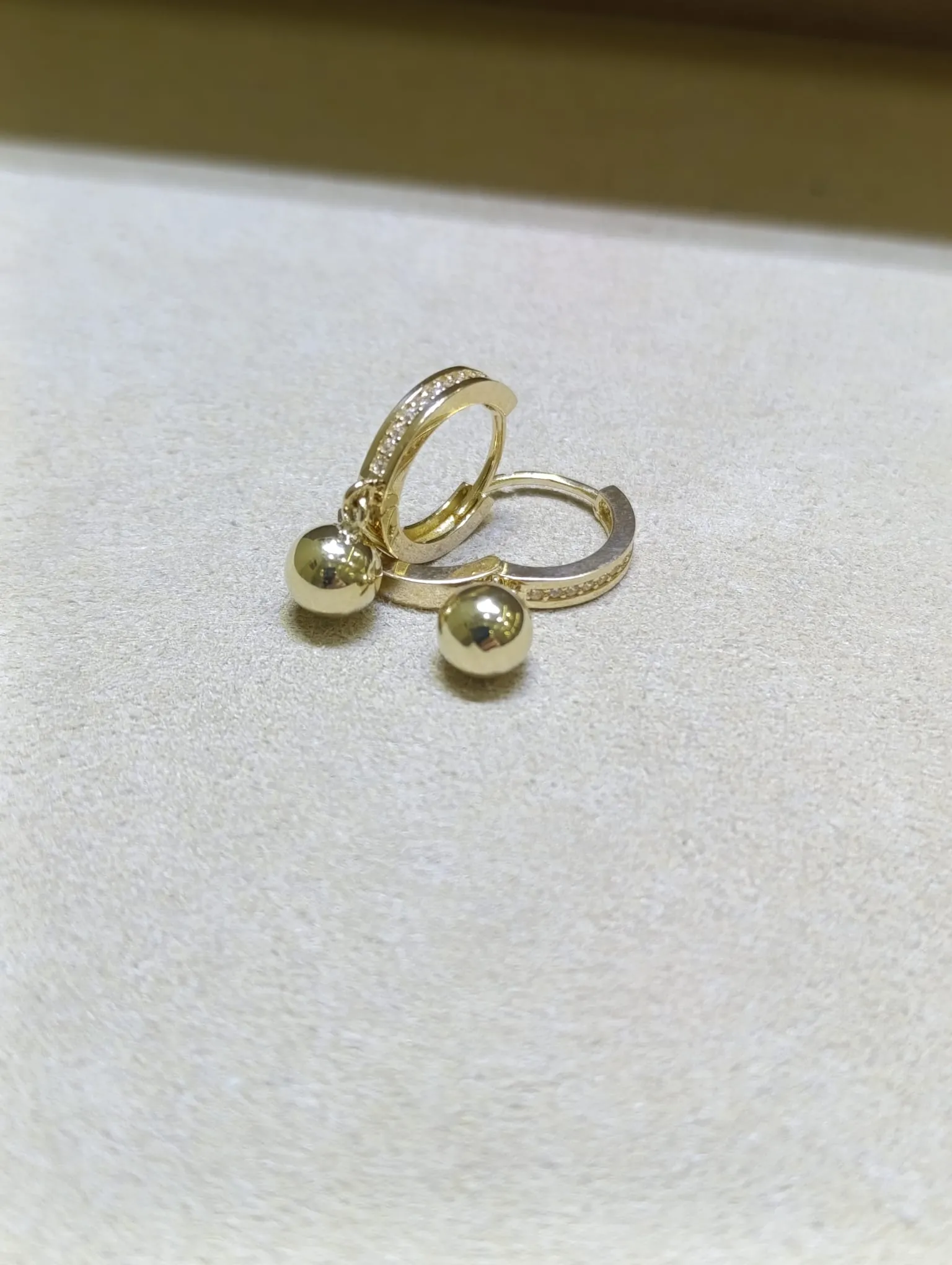 Sallantılı Halka Küpe