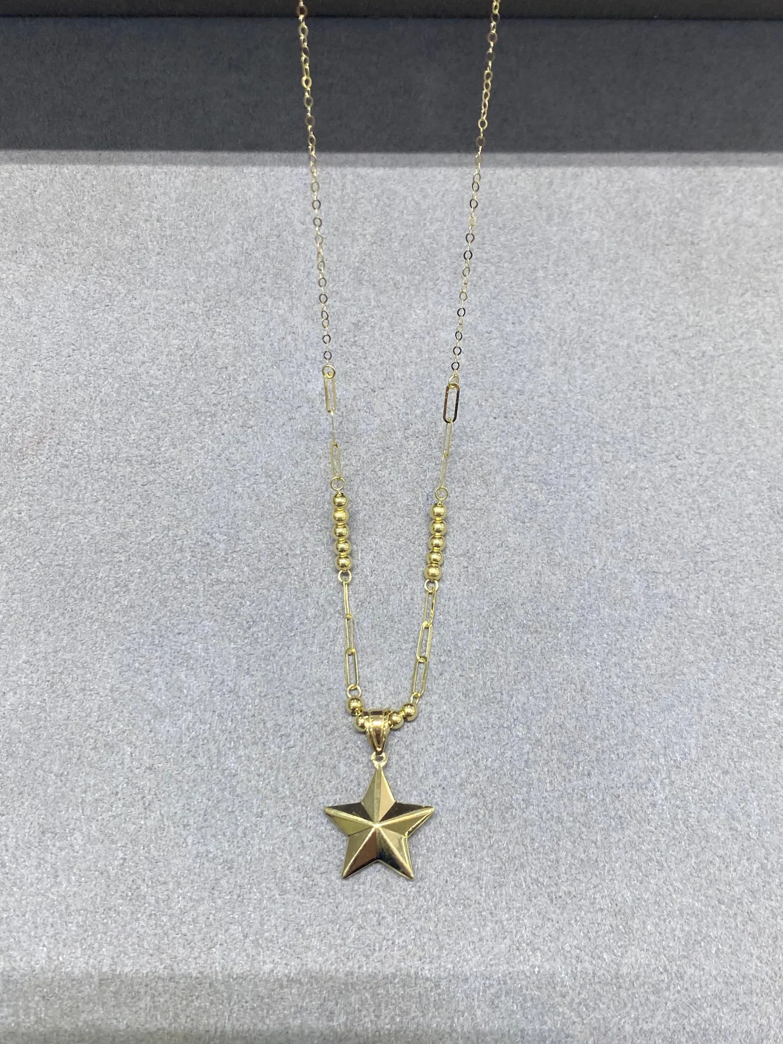 Yıldızlı Kolye