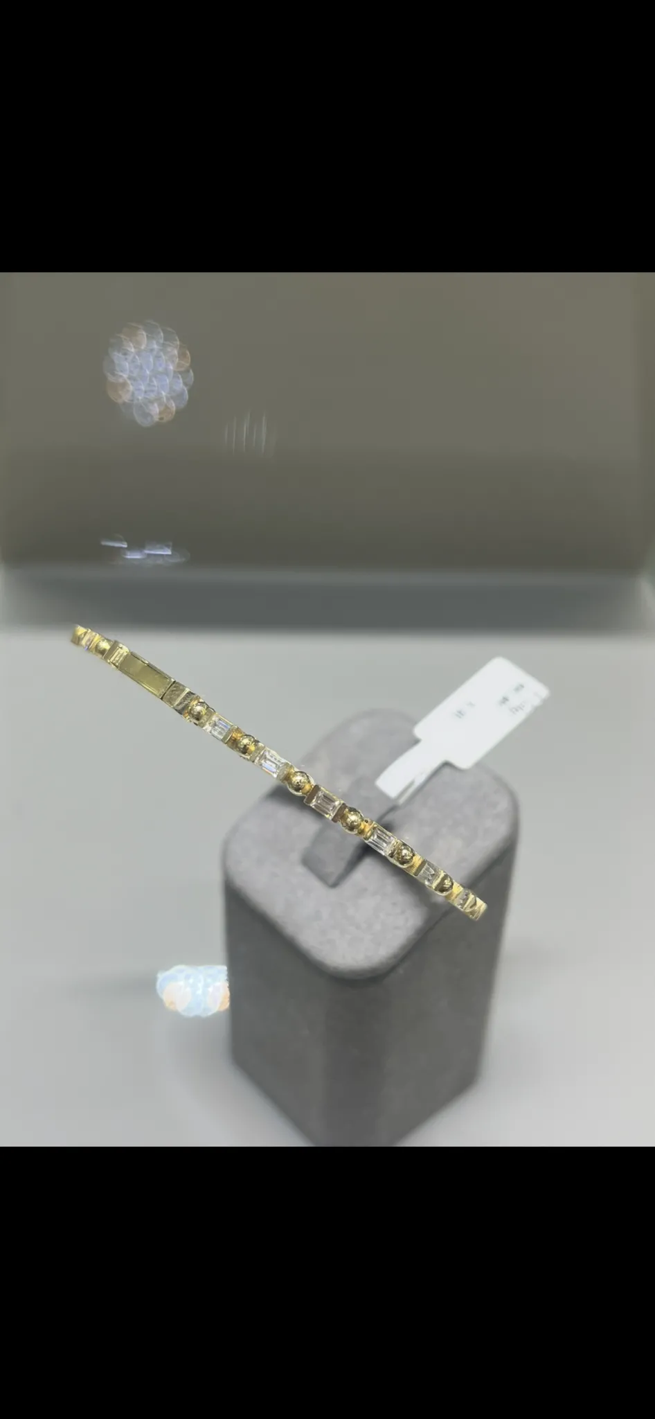 Minimalist  Sıra Taşlı Kelepçe