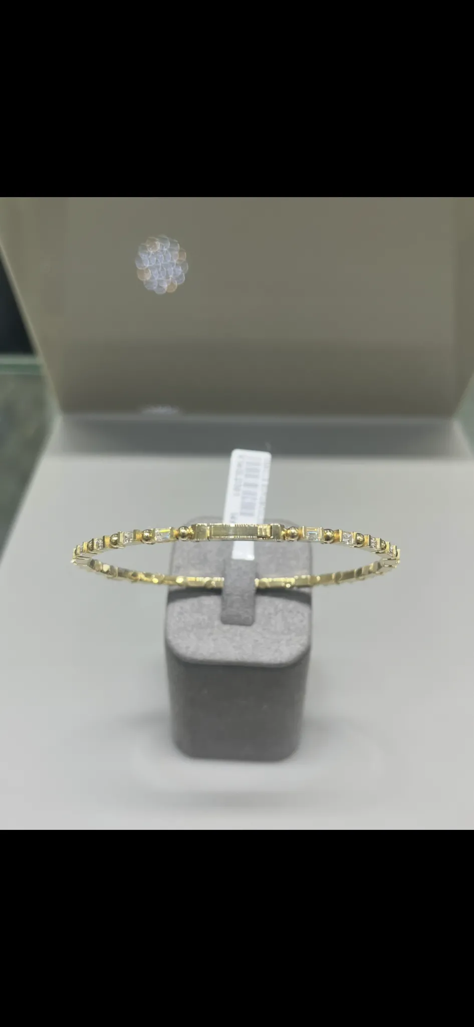 Minimalist  Sıra Taşlı Kelepçe