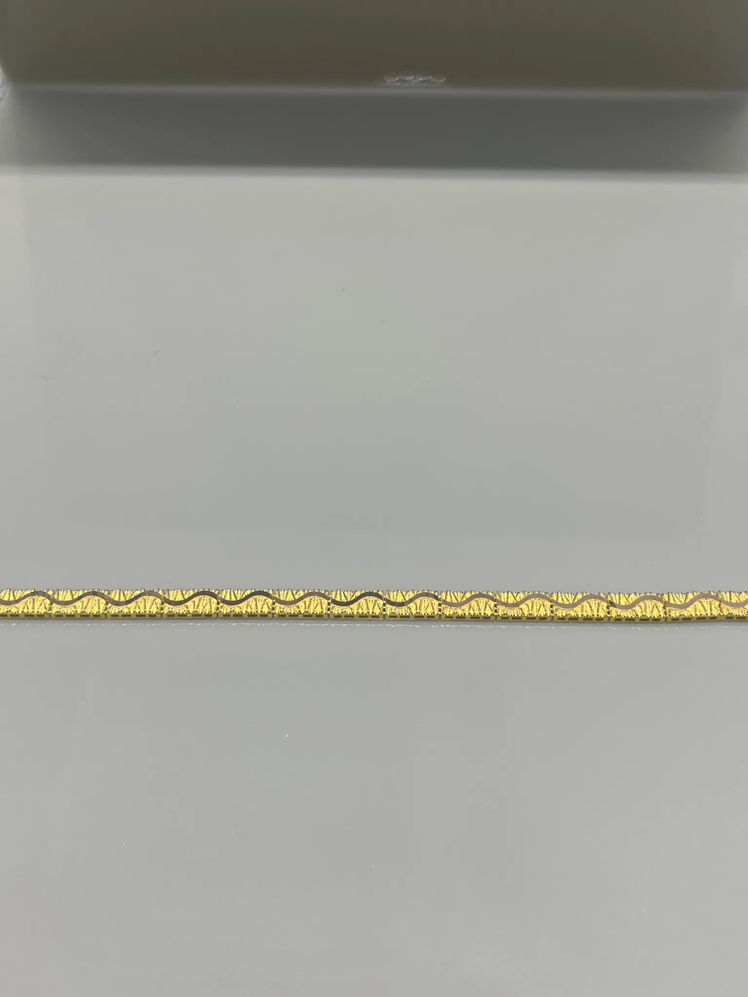 Zigzag Desenli Baklalı Bileklik 