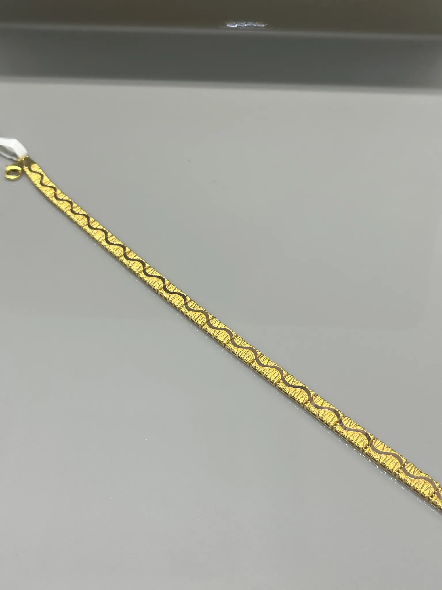 Zigzag Desenli Baklalı Bileklik 